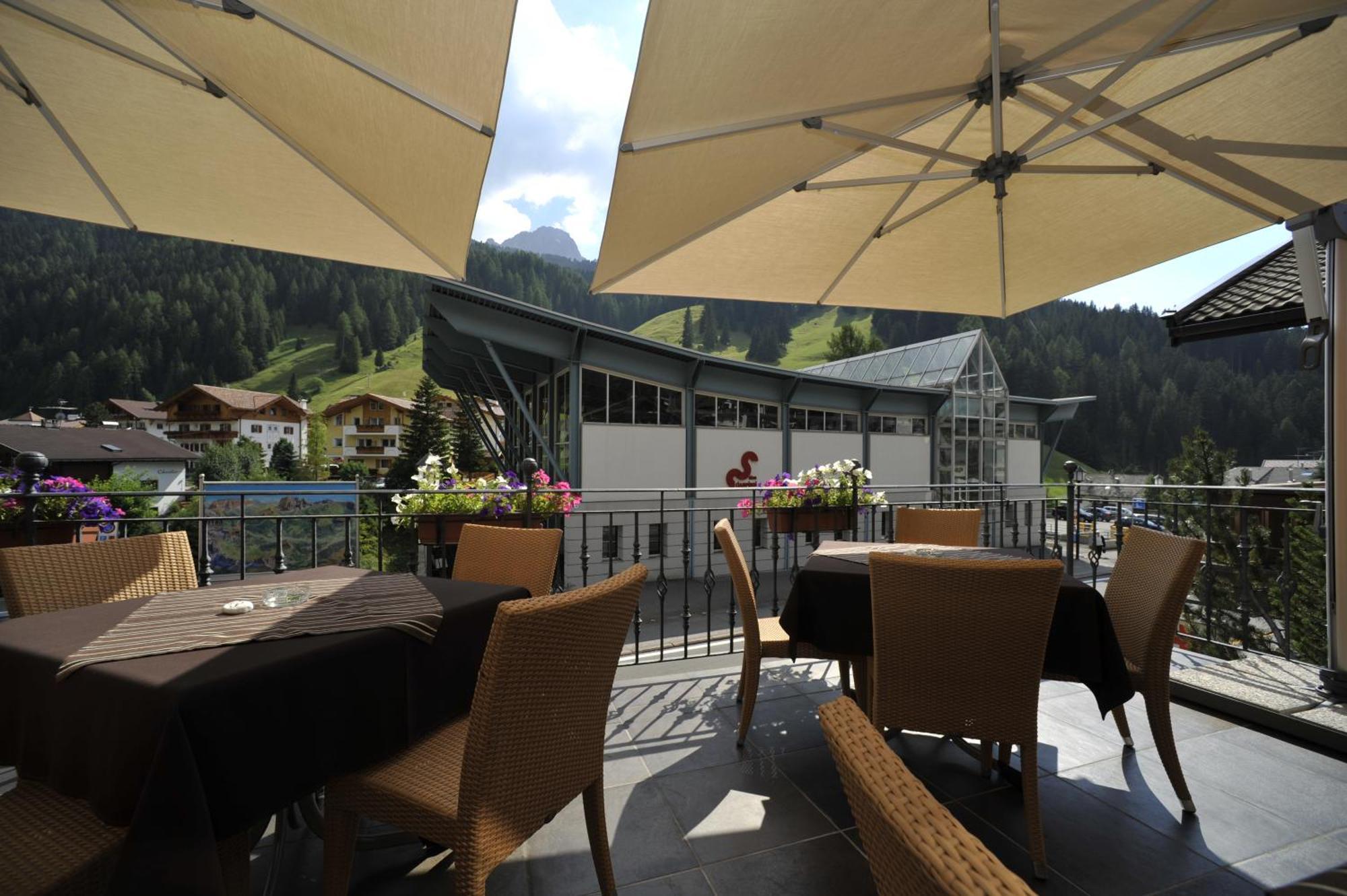 Hotel Europa Dolomites Selva di Val Gardena Exteriér fotografie